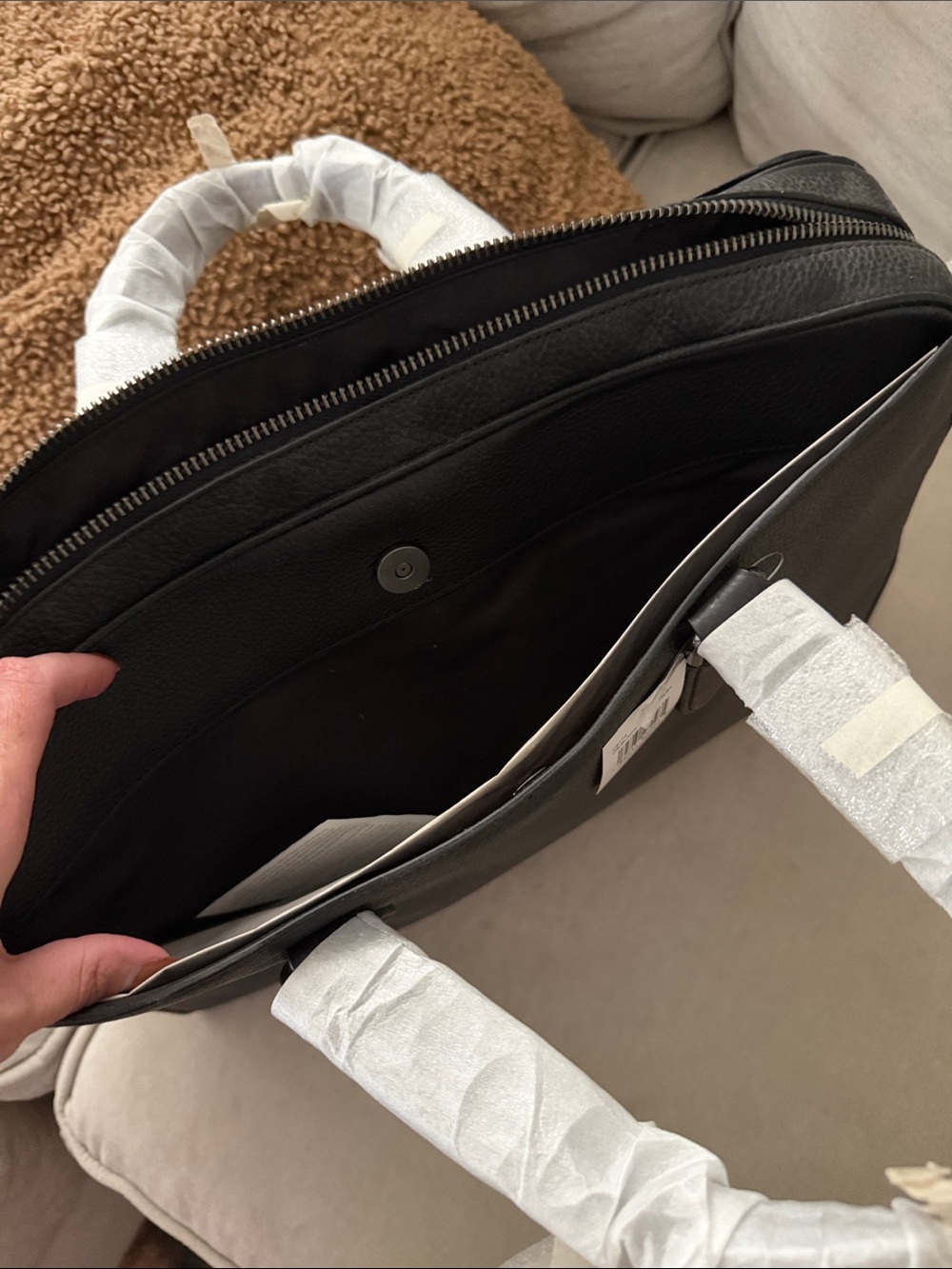 Coach Black Pebbled Leather Briefcase with Hang Tag - Picture 4 of 5